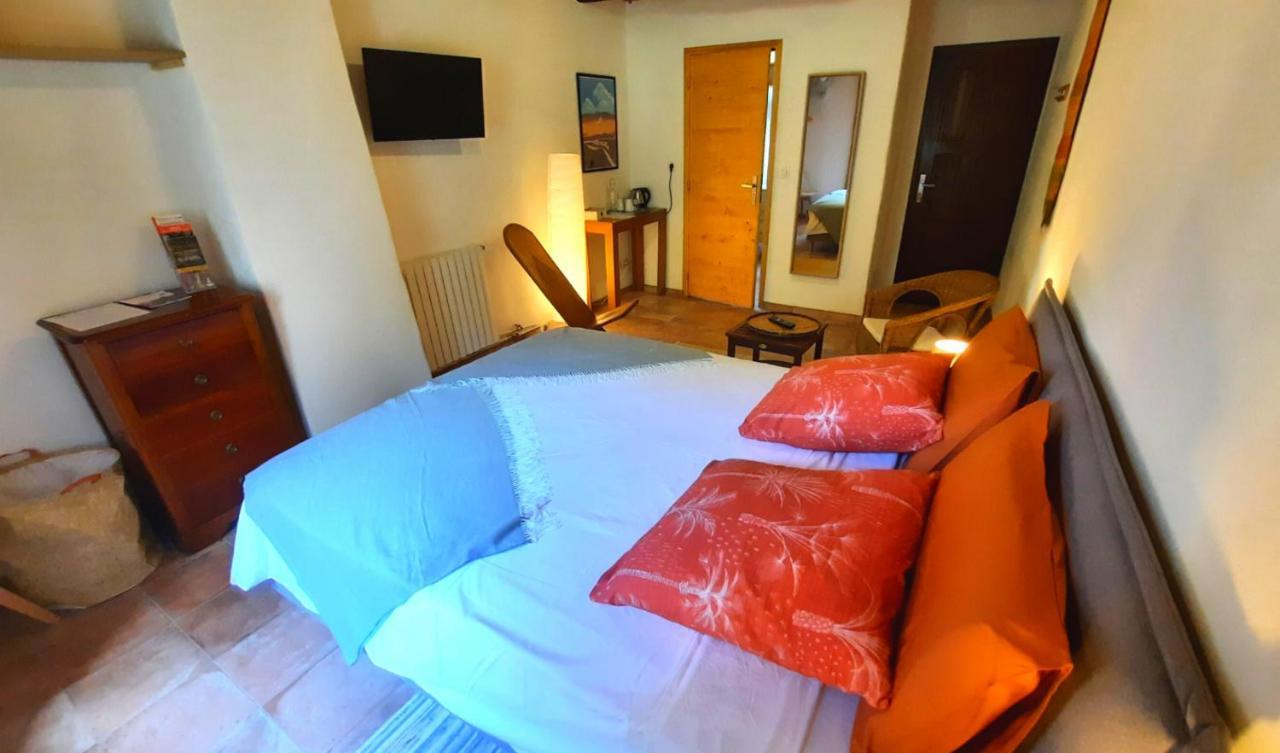 Mas De Boissiere - Chambres D'Hotes Avec Piscine Et Jacuzzi Cros  ภายนอก รูปภาพ